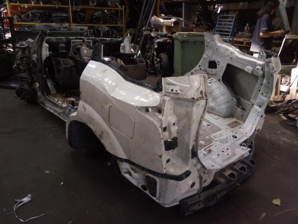  Mahindra XUV 2013    EN DESARME
